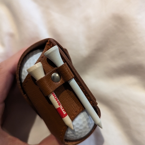 Leather Golf Ball Holder - Picture 3 of 4